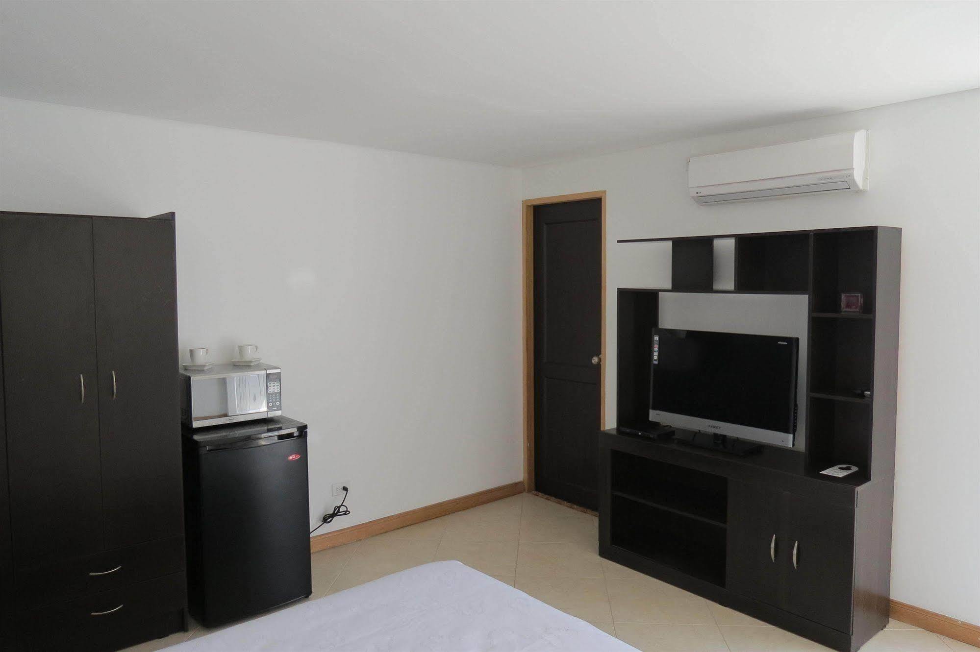 Hostal Mar Y Mar San Andrés Esterno foto